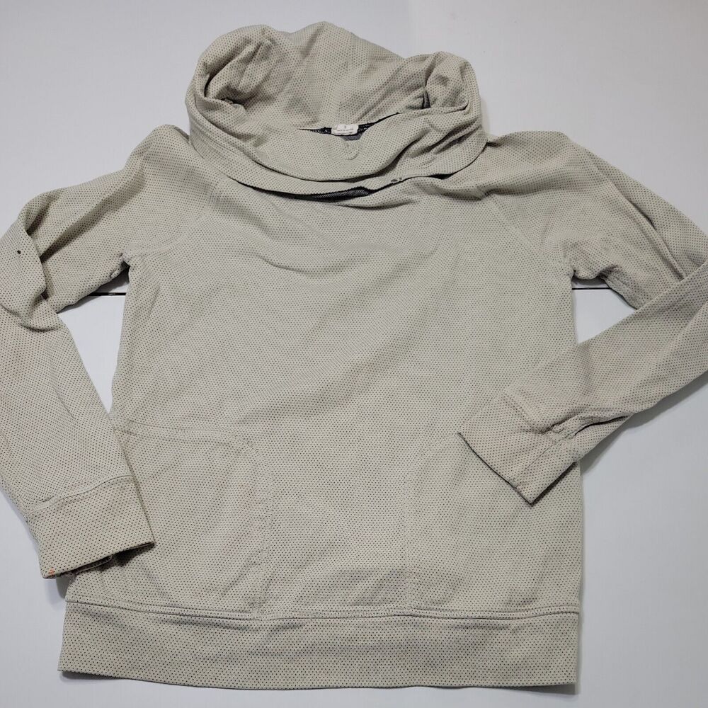 Patagonia Womens Small Pullover Sweater Gray Polka Dot Long Sleeve Comfy Pockets